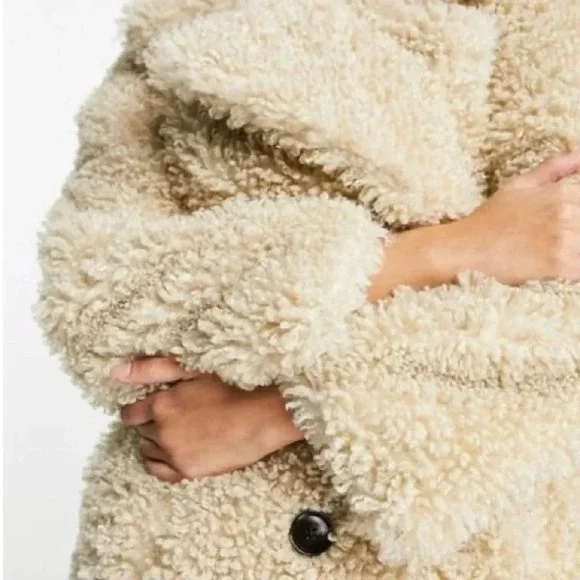 STRADIVARIUS DOUBLE BUTTON TEDDY COAT IN PUTTY-NEUTRAL sz M - Picture 10 of 10